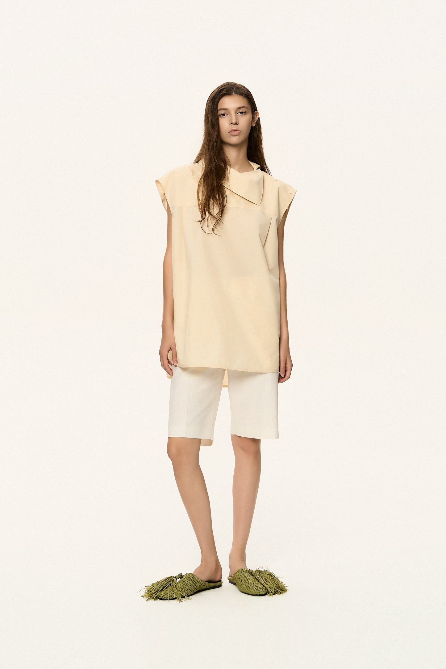 Linen Capri Trousers
