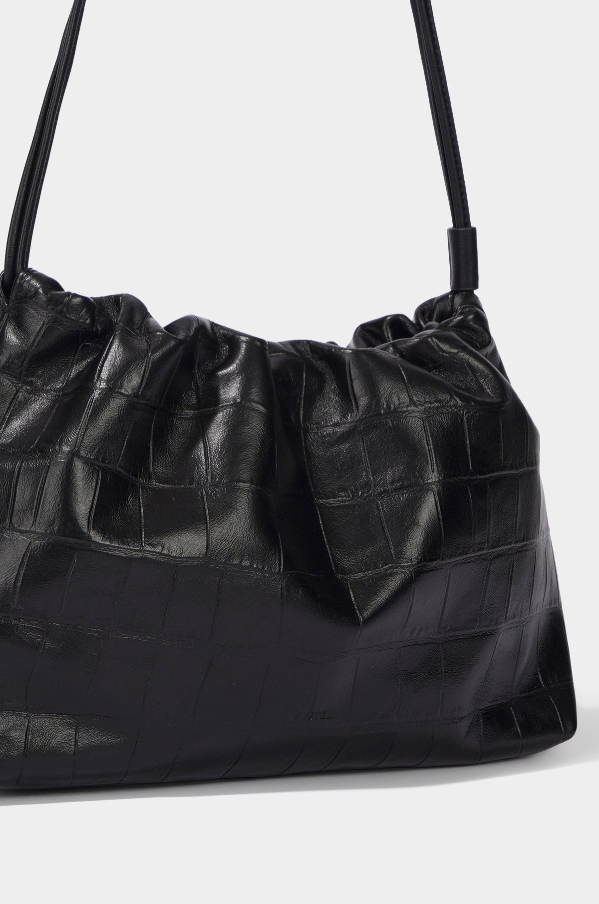 REEV LEATHER SHOULDER BAG