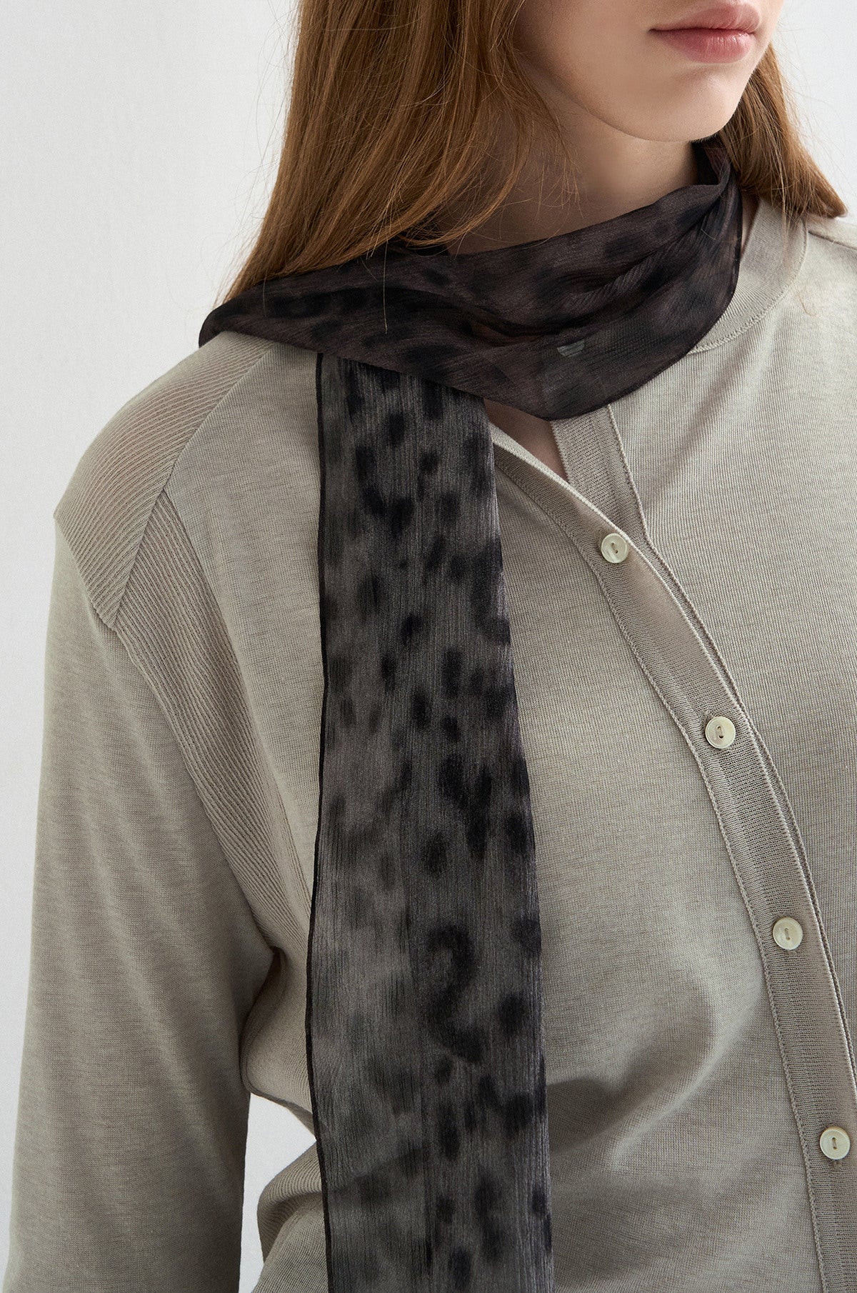 SILK LEOPARD SCARF