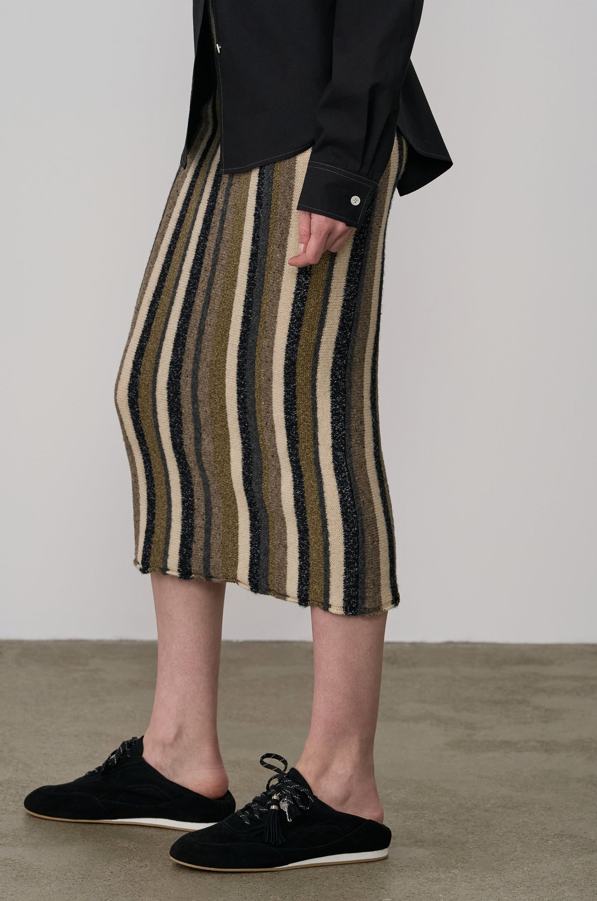 MULTI YARN STRIPED KNIT SKIRT