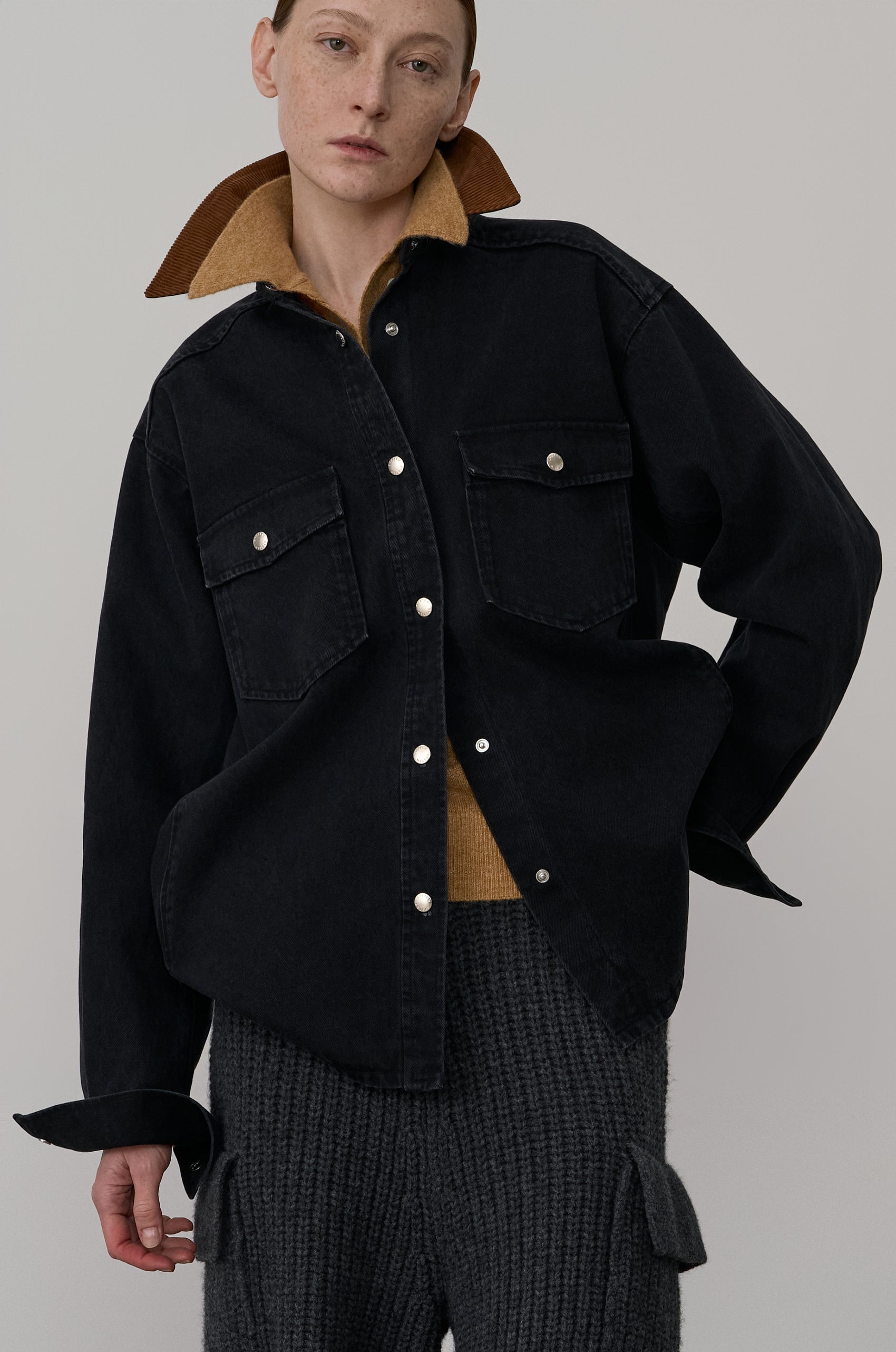 CORDUROY-COLLAR CONTRAST DENIM JACKET