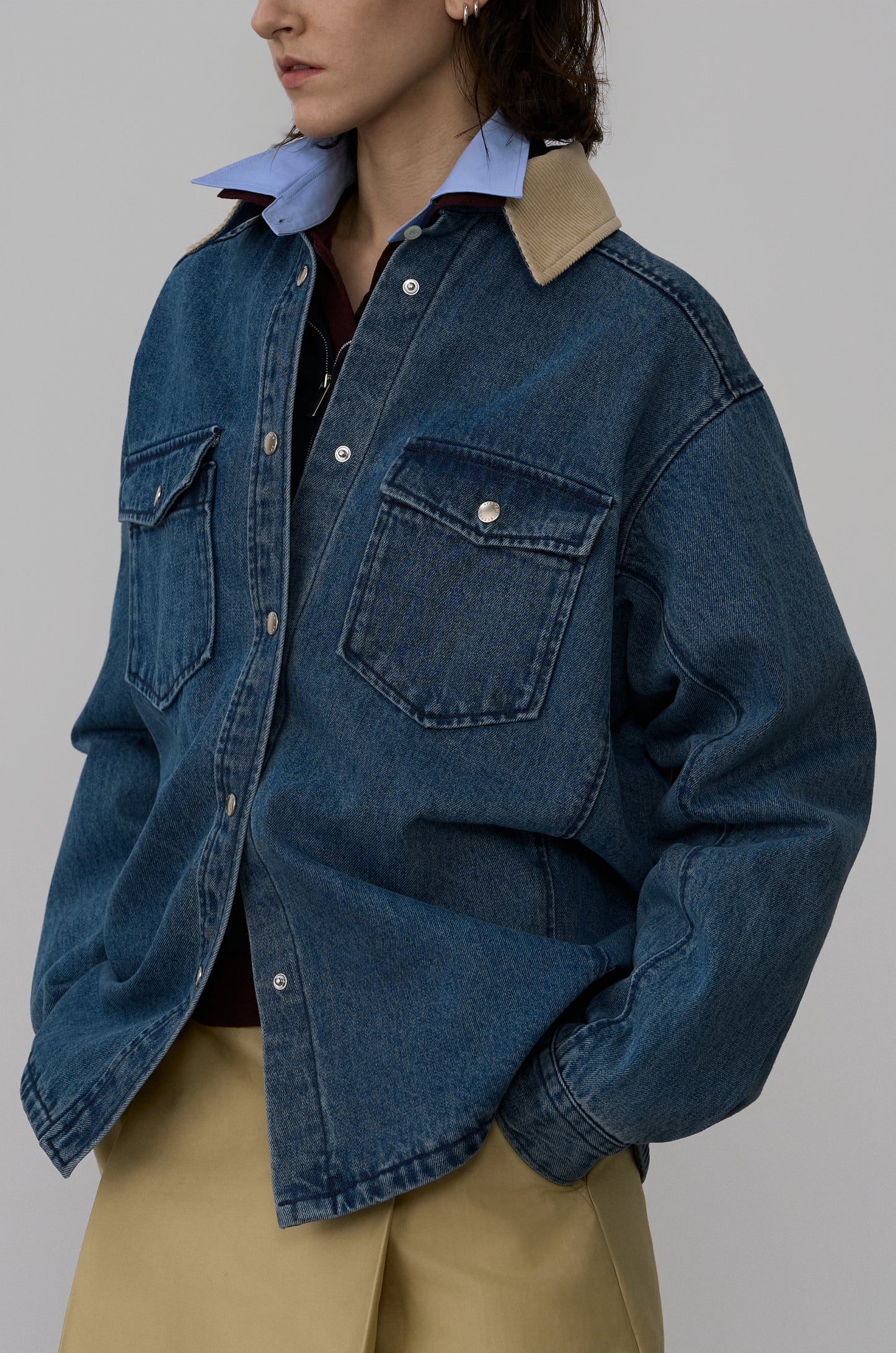 CORDUROY-COLLAR CONTRAST DENIM JACKET