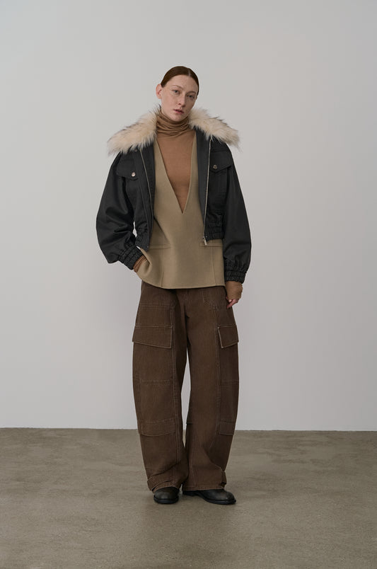 CURVED CARGO DENIM PANTS