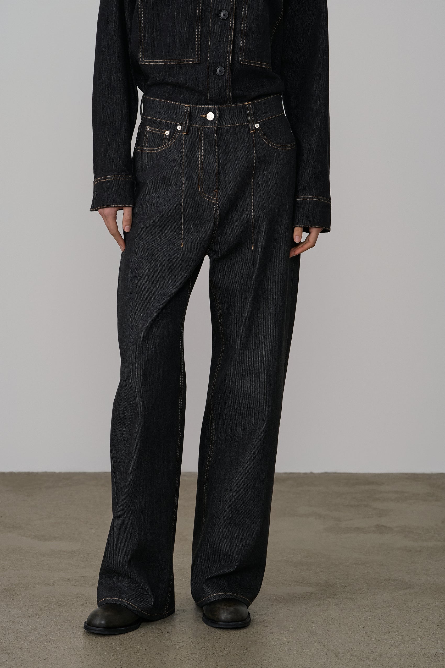 STRUCTURED O-LINE RAW DENIM PANTS