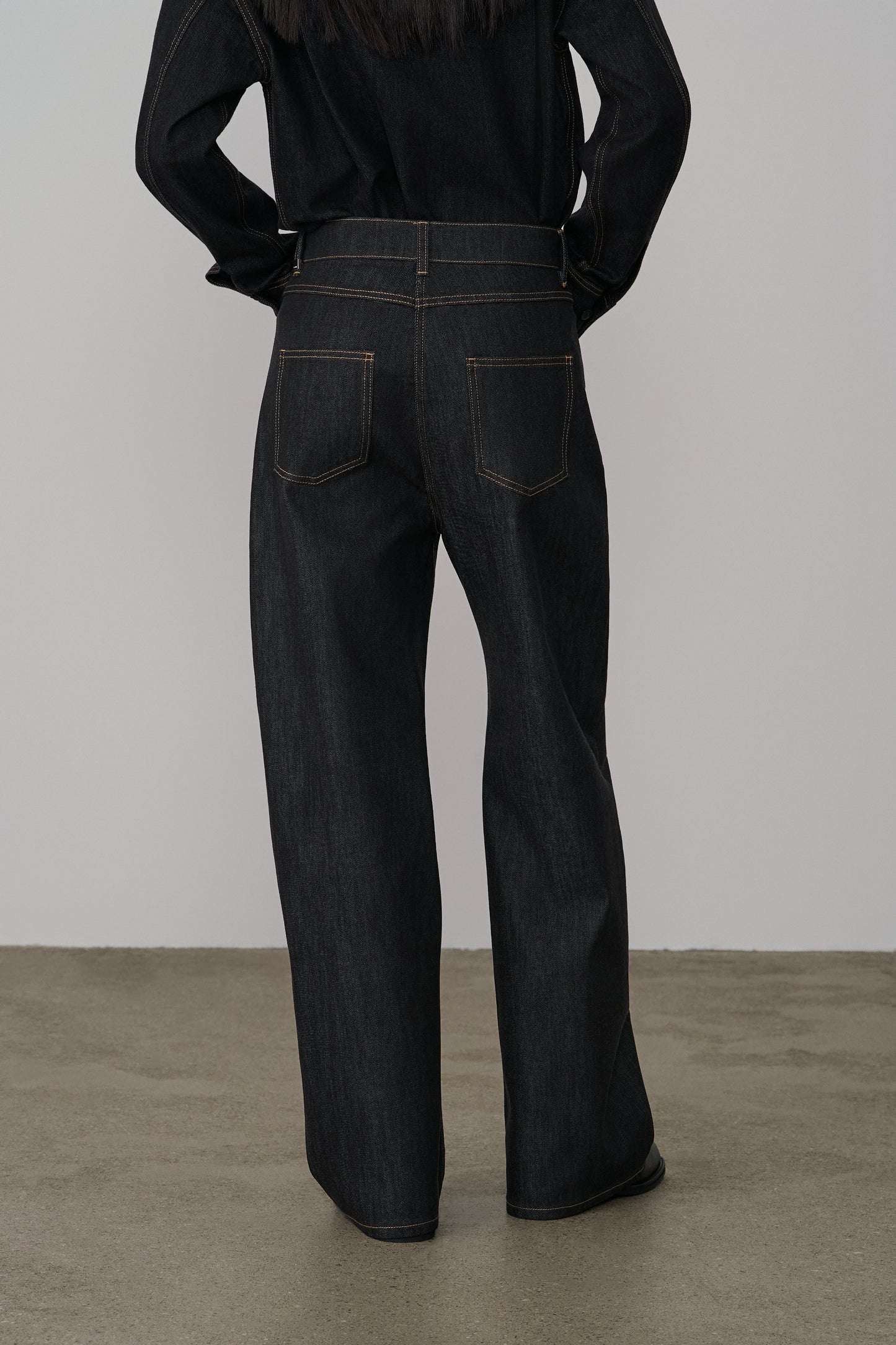 STRUCTURED O-LINE RAW DENIM PANTS