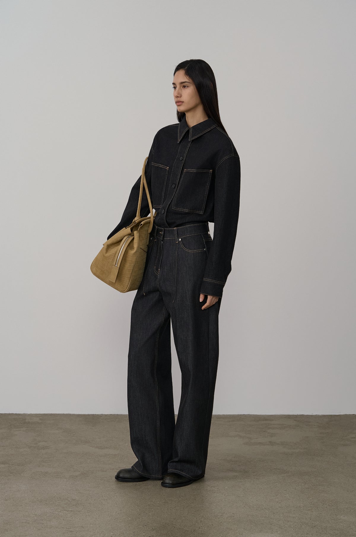 STRUCTURED O-LINE RAW DENIM PANTS