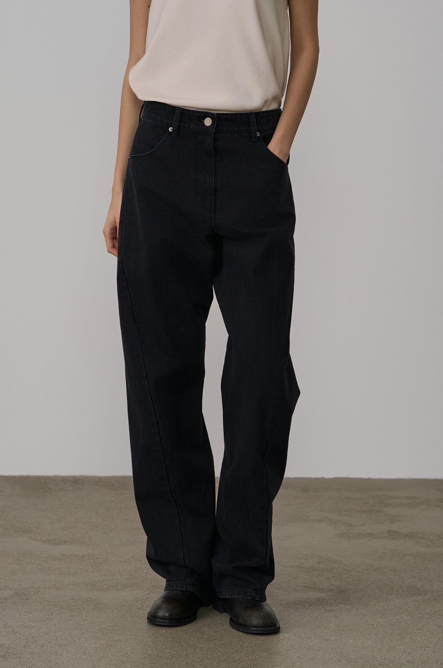 STRUCTURED O-LINE RAW DENIM PANTS