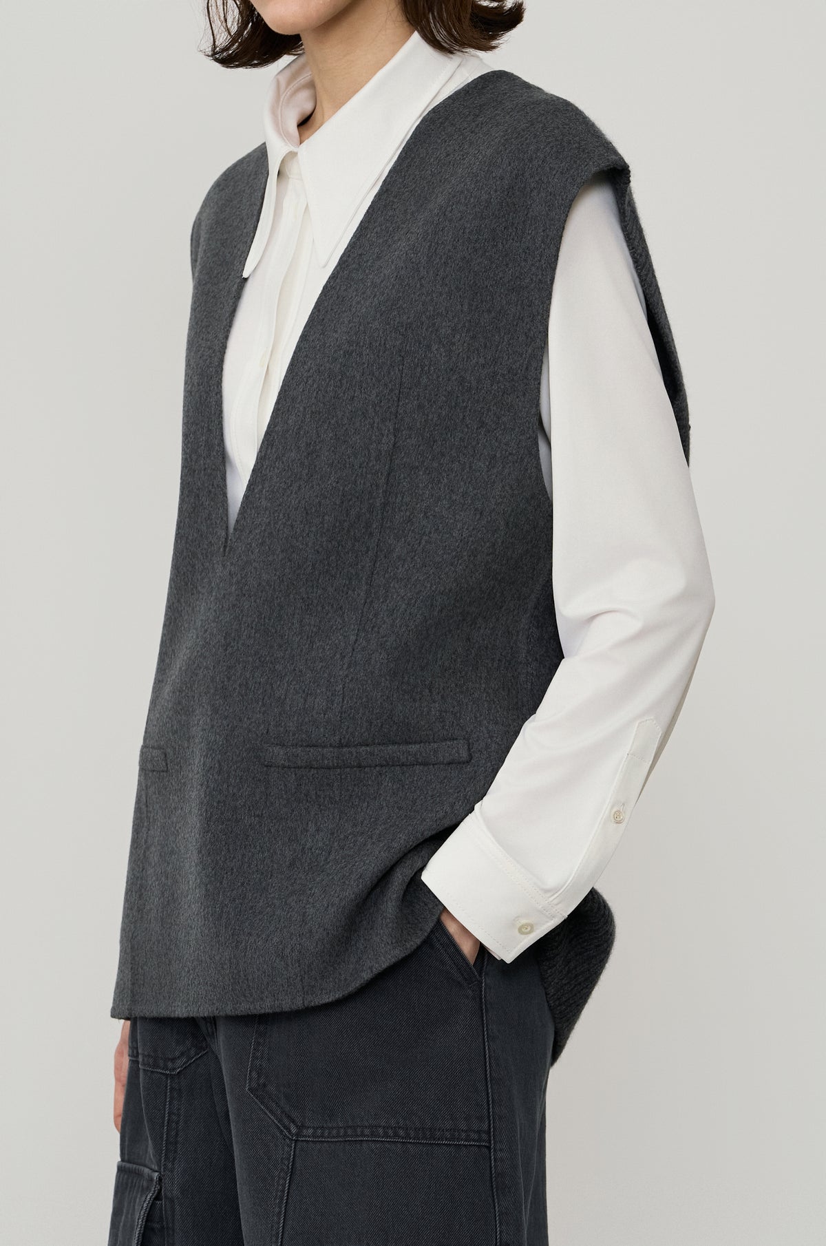 HANDMADE DEEP V-NECK VEST