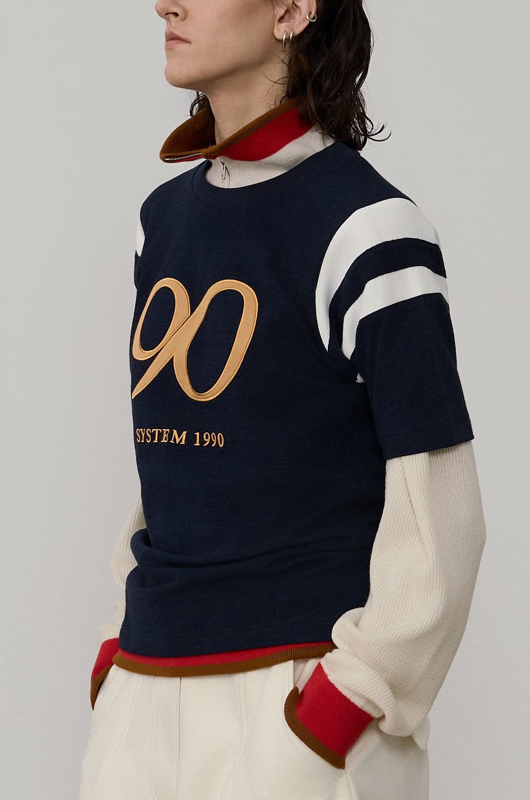 SIGNATURE 90'S EMBROIEDERED T-SHIRT