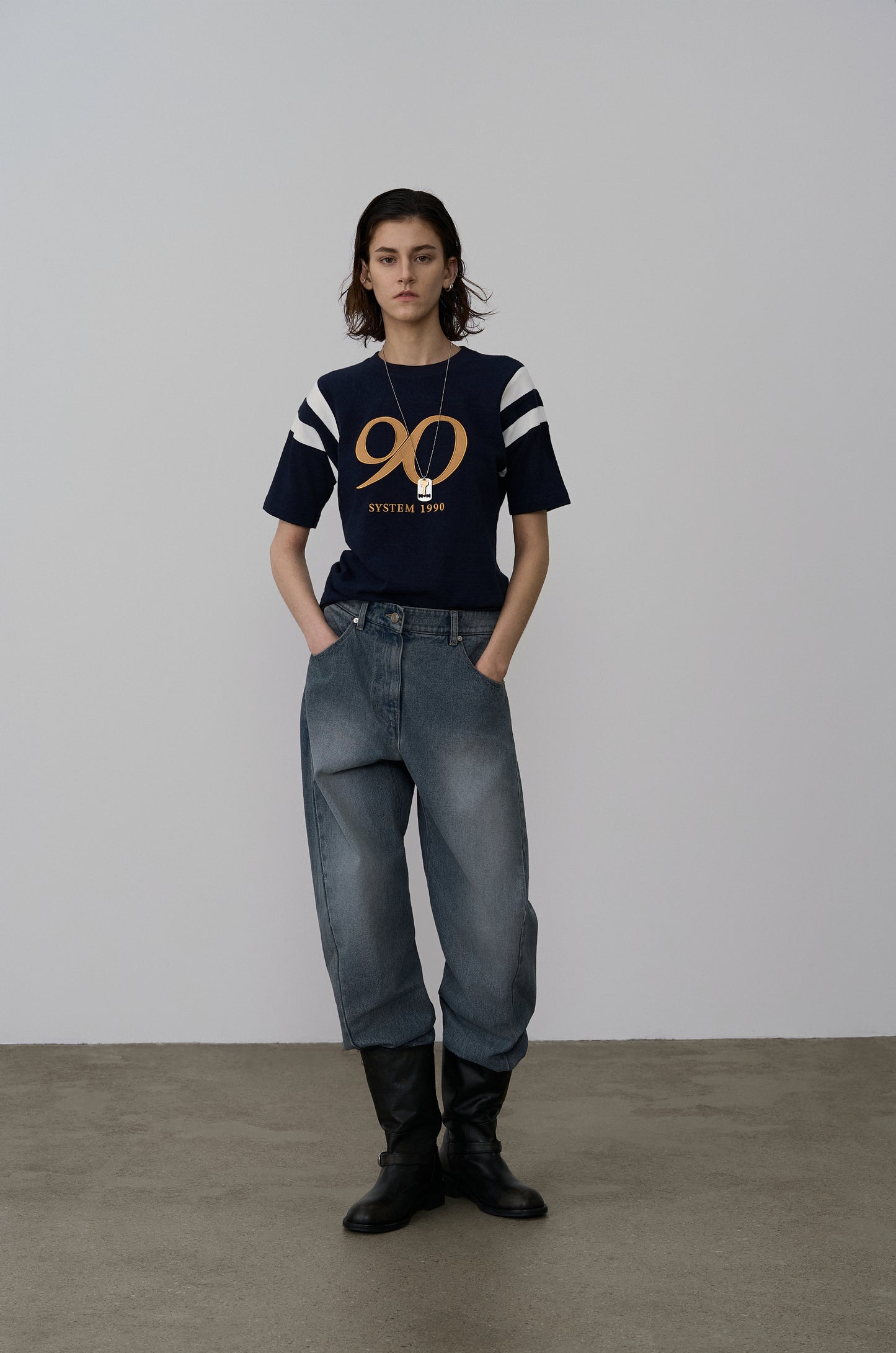SIGNATURE 90'S EMBROIEDERED T-SHIRT