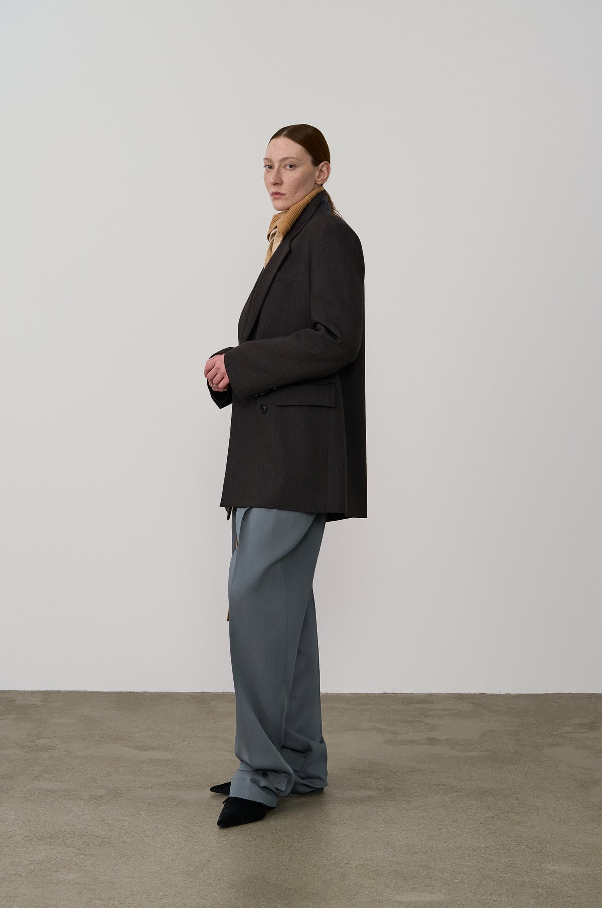 CLASSIC DOUBLE-BREASTED PINSTRIPE JACKET