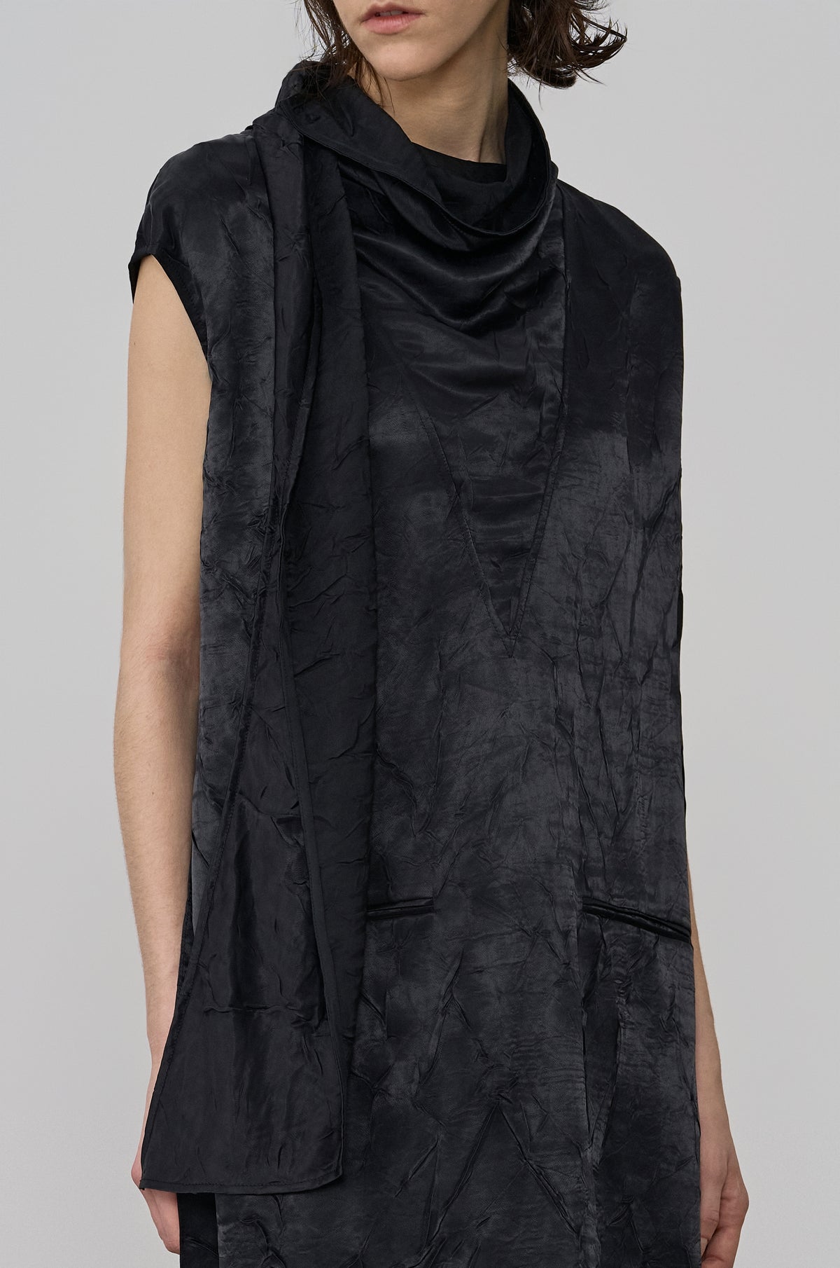 SCARF DETAIL SLEEVELESS CRINKLED DRESS