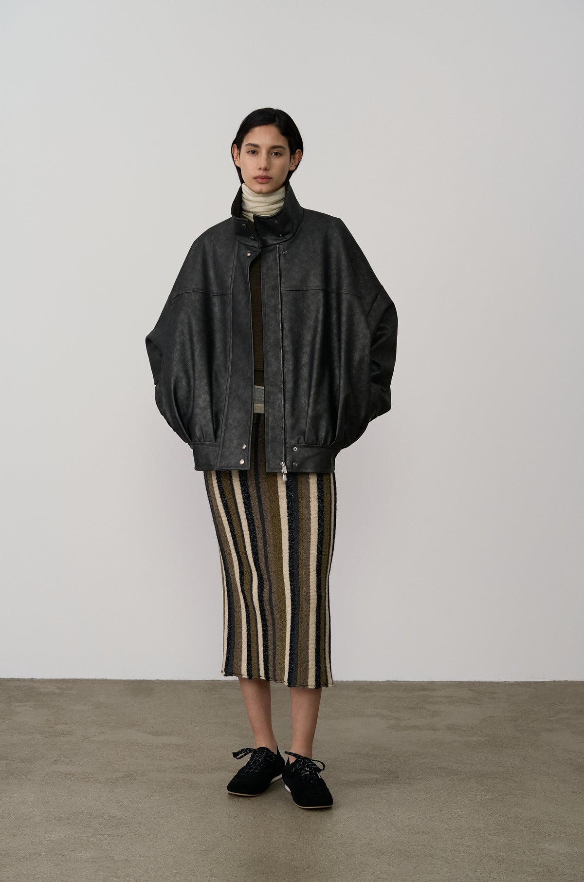 OVERSIZE COATED JACKET