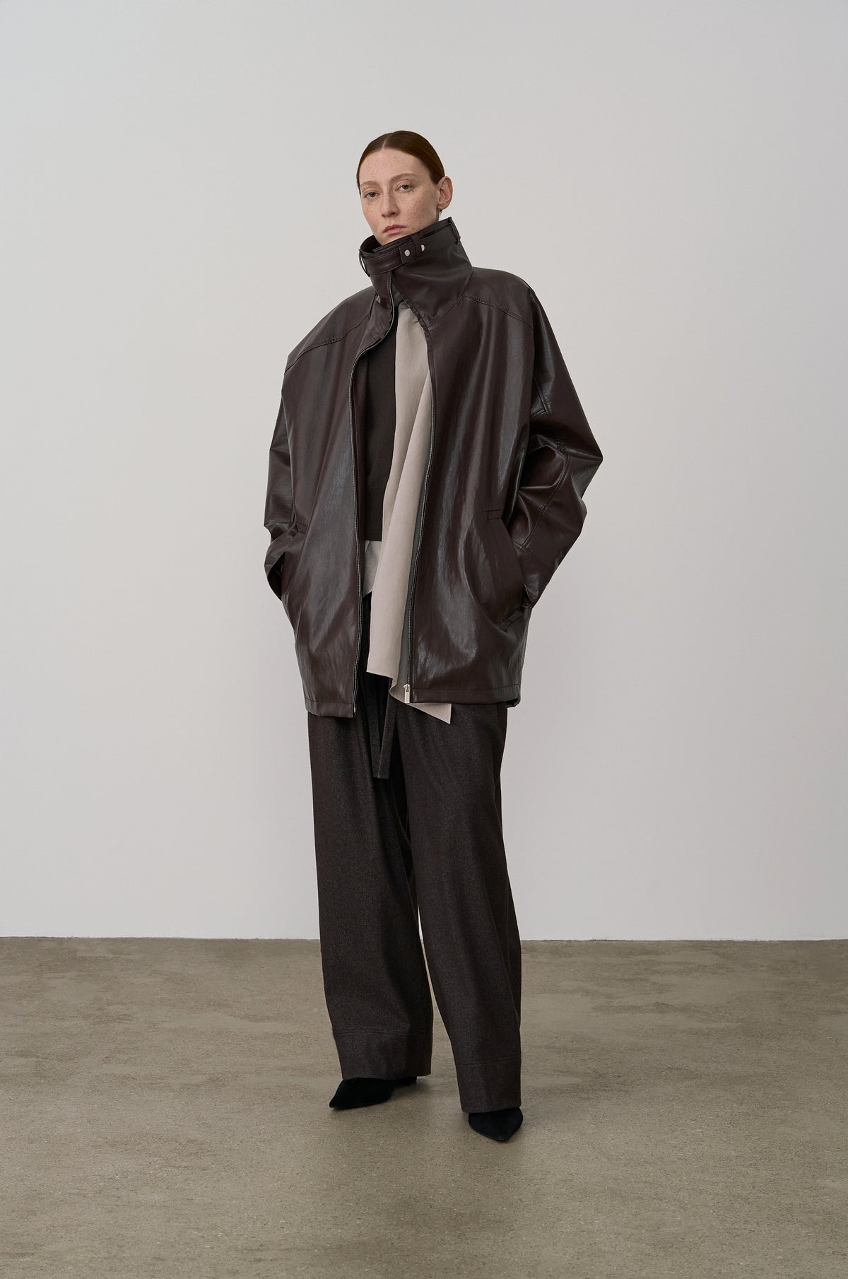 FUNNEL-NECK COATED HALF JACKET