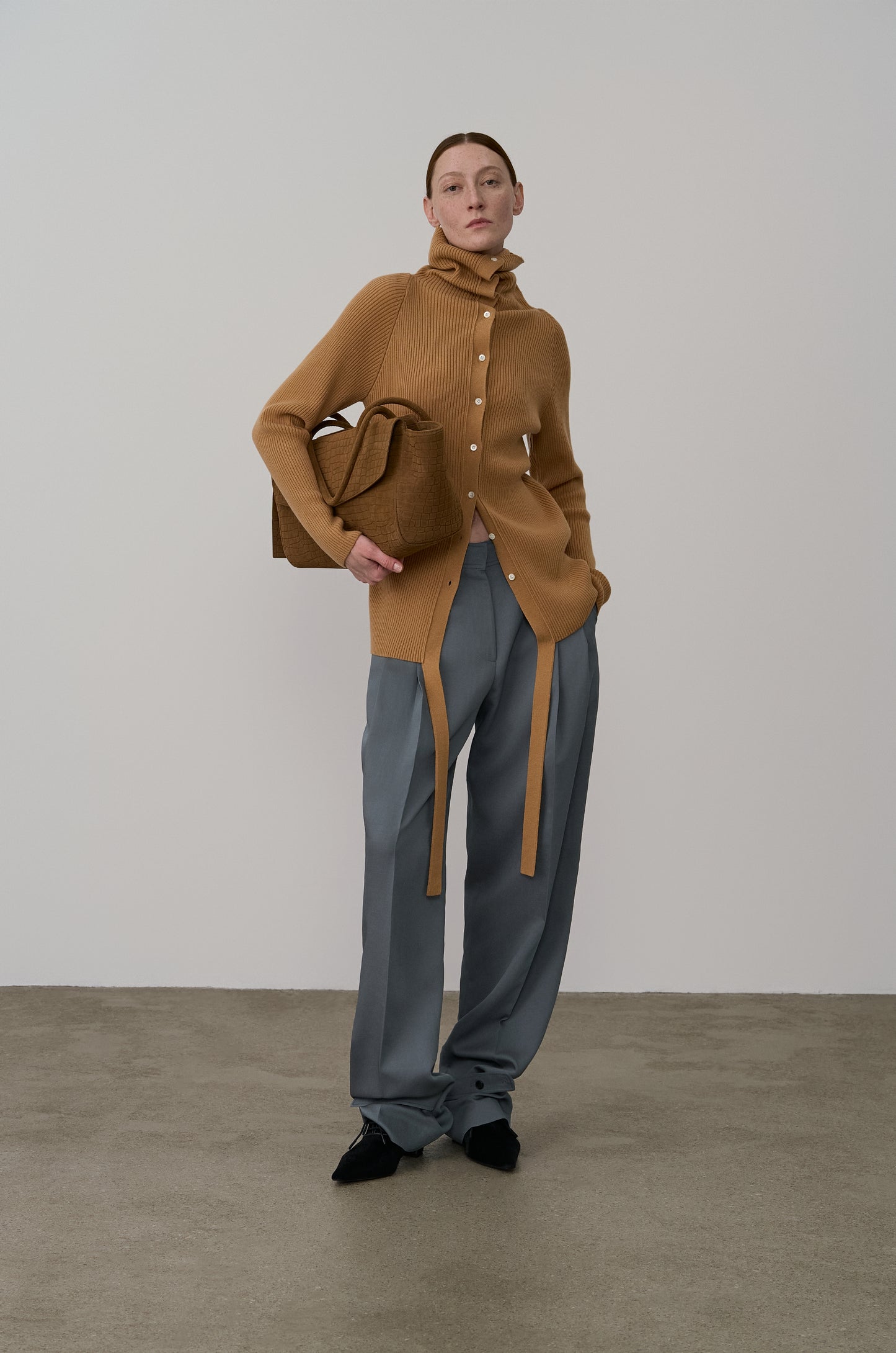 CLASSIC DOUBLE PLEAT TAILORED PANTS