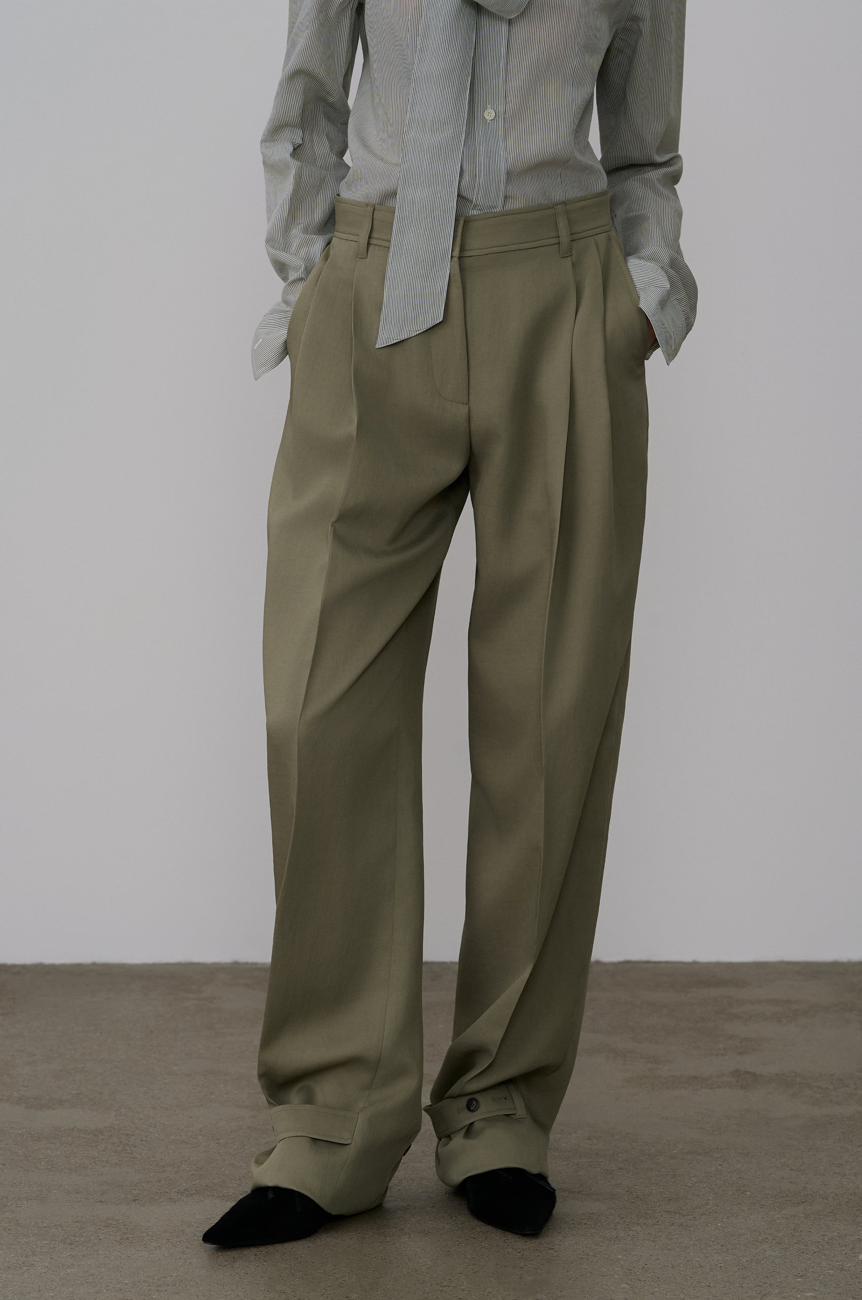 CLASSIC DOUBLE PLEAT TAILORED PANTS