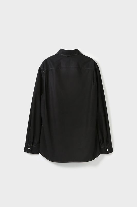 CLASSIC BUTTON-UP SHIRT