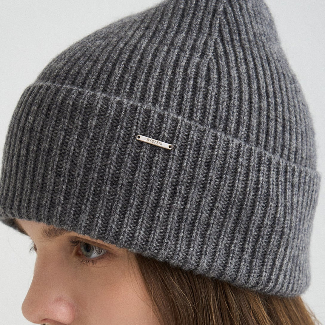 CASHMERE-BLEND RIBBED BEANIE