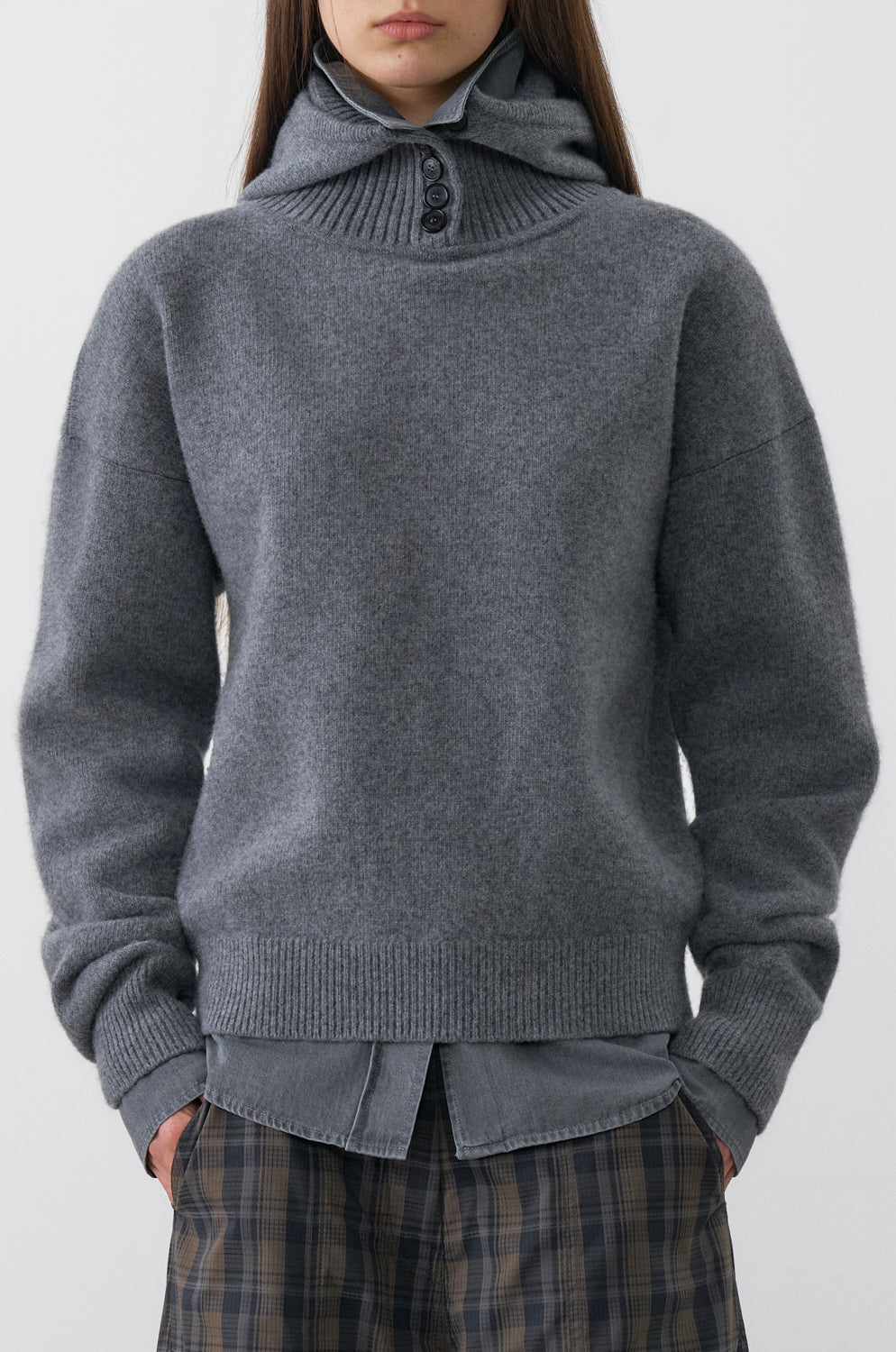 BUTTONED HOODED KNIT TOP