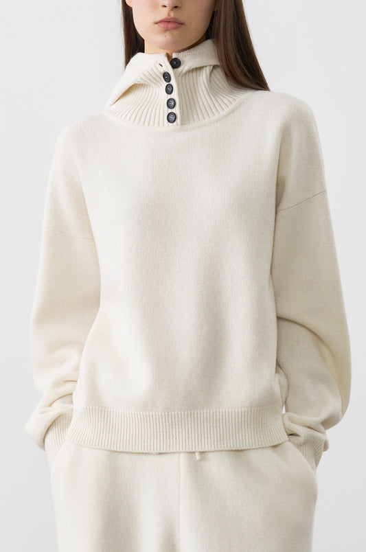 BUTTONED HOODED KNIT TOP