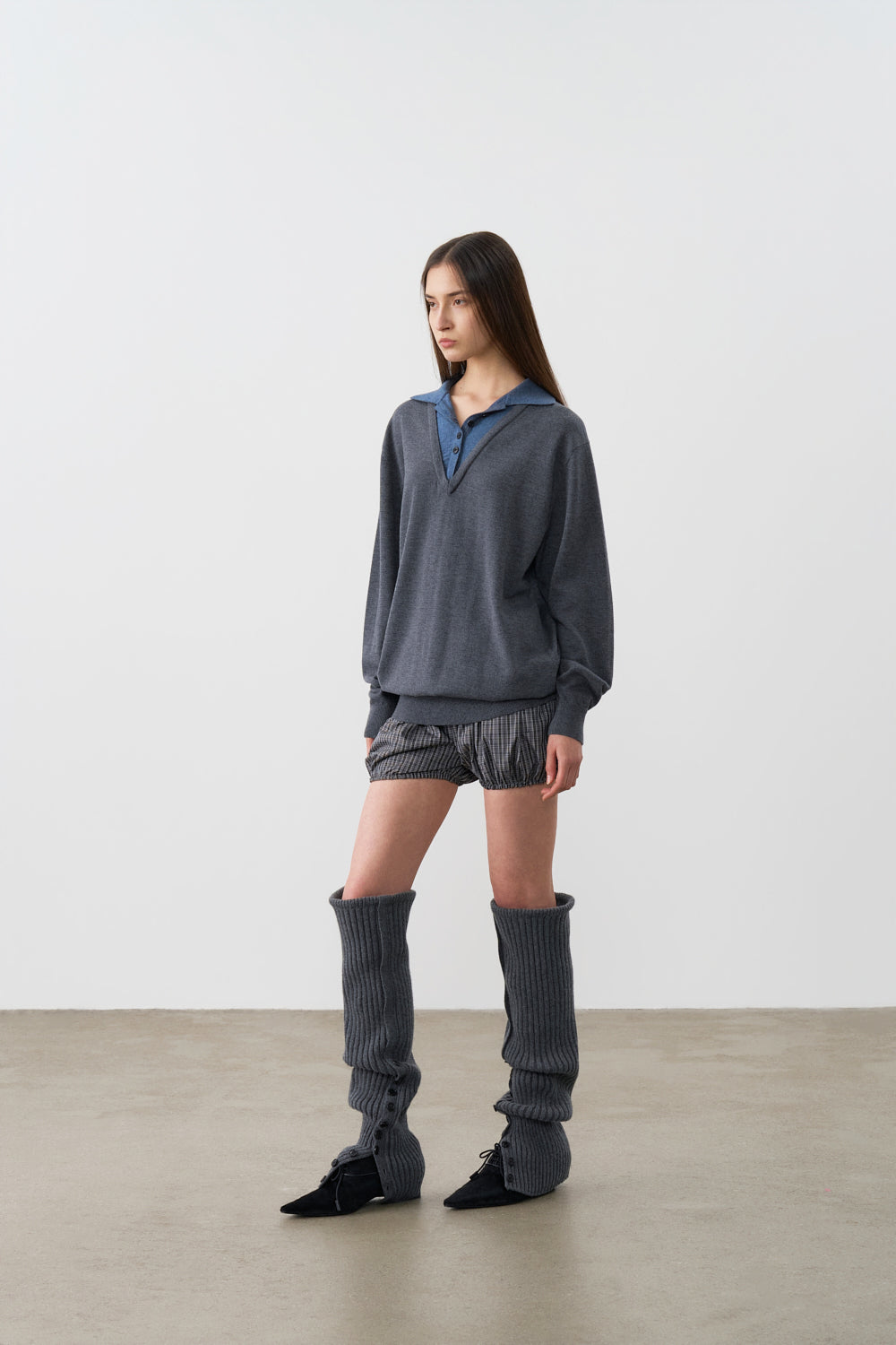 BUTTONED RIBBED LEG WARMERS