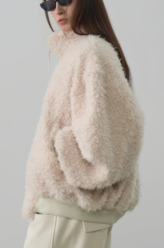 FLUFFY VOLUMED JUMPER