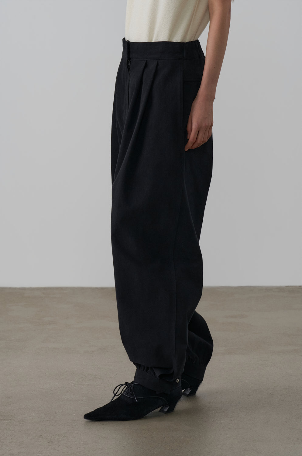 COTTON TWILL BALLOON PANTS